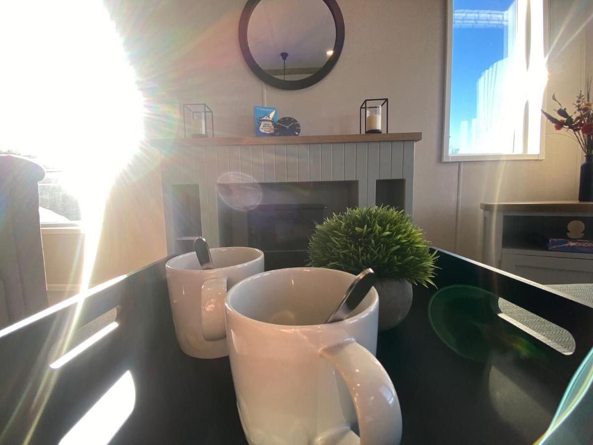 Daphne'S Lodge Mawgan Porth Buitenkant foto