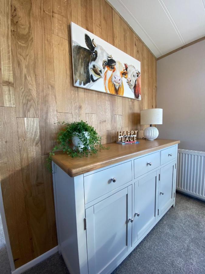 Daphne'S Lodge Mawgan Porth Buitenkant foto